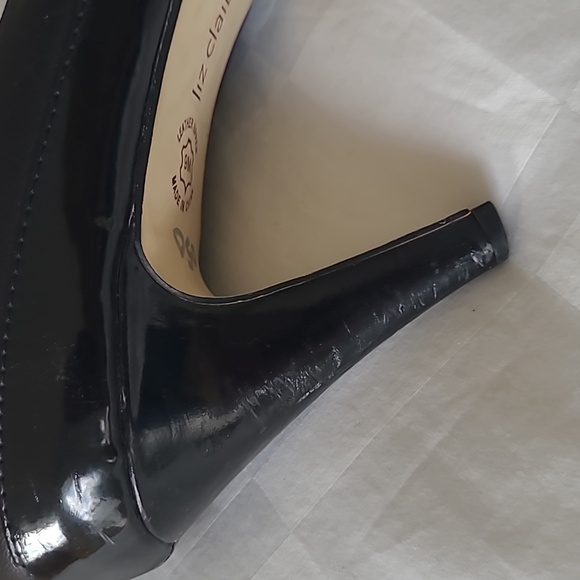 Liz Claiborne size 9 black heels - Picture 6 of 8